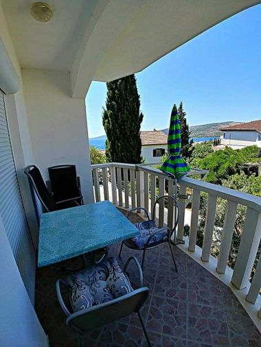 Apartementen Katy - 150m from the clear sea: A1(2+2) Seget Vranjica - Riviera Trogir 