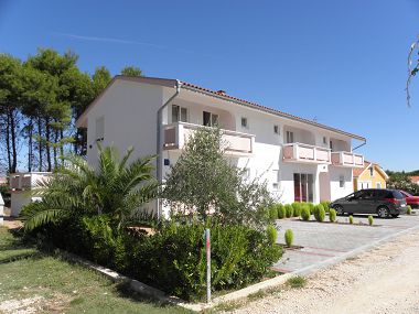 Apartementen VINK - 80 m from beach A2(4), A3(4), A4(4) Vir - Riviera Zadar 
