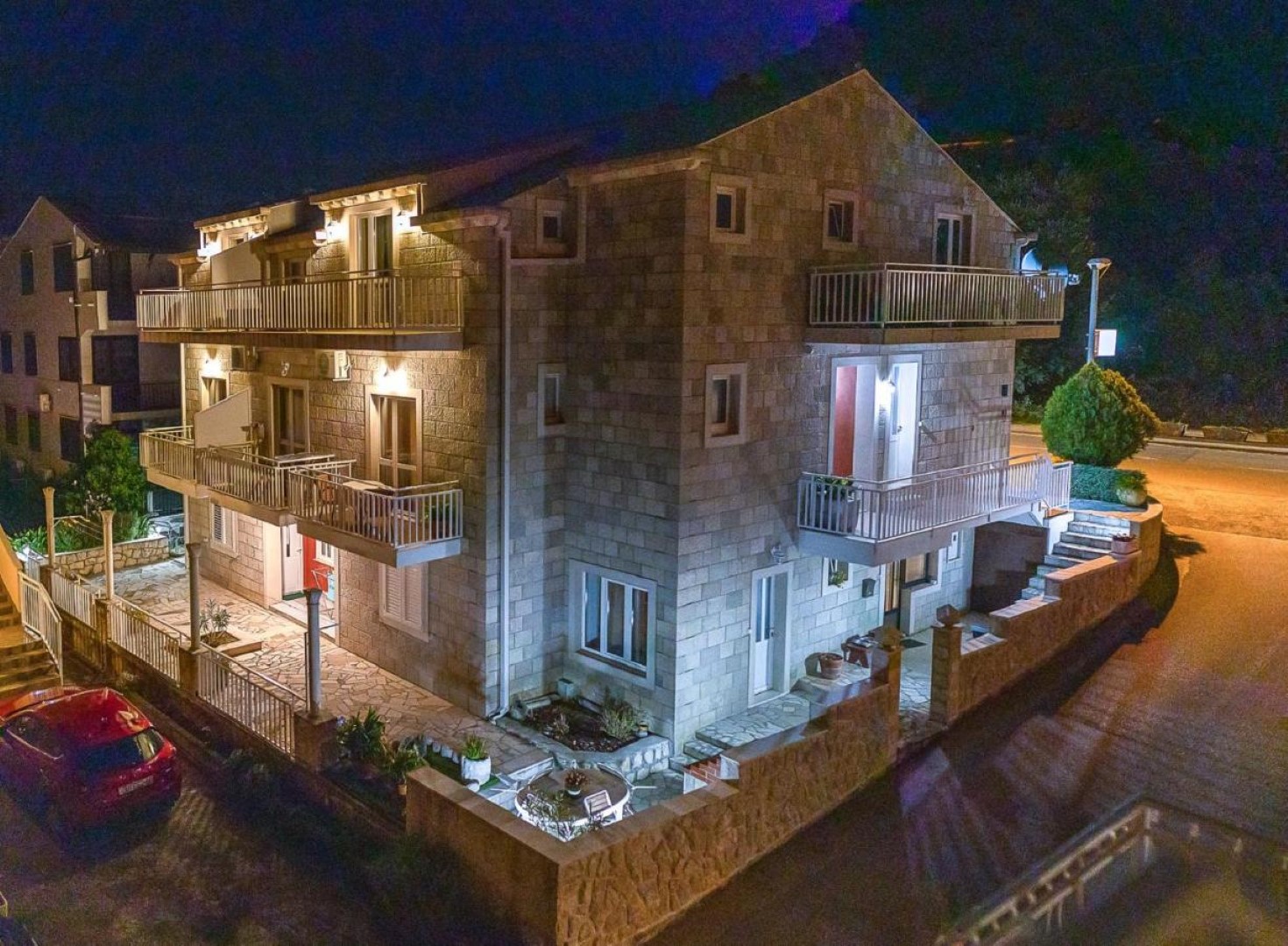 Apartementen Pavo - comfortable with parking space: A1(2+3), SA2(2+1), A3(2+2), SA4(2+1), A6(2+3) Cavtat - Riviera Dubrovnik 