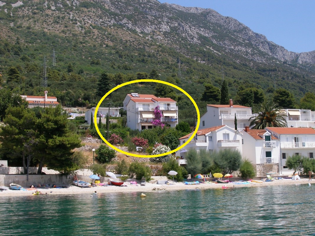 Apartementen Kate - 20m from the beach: A1(2+2), A2(2+2) Brist - Riviera Makarska 