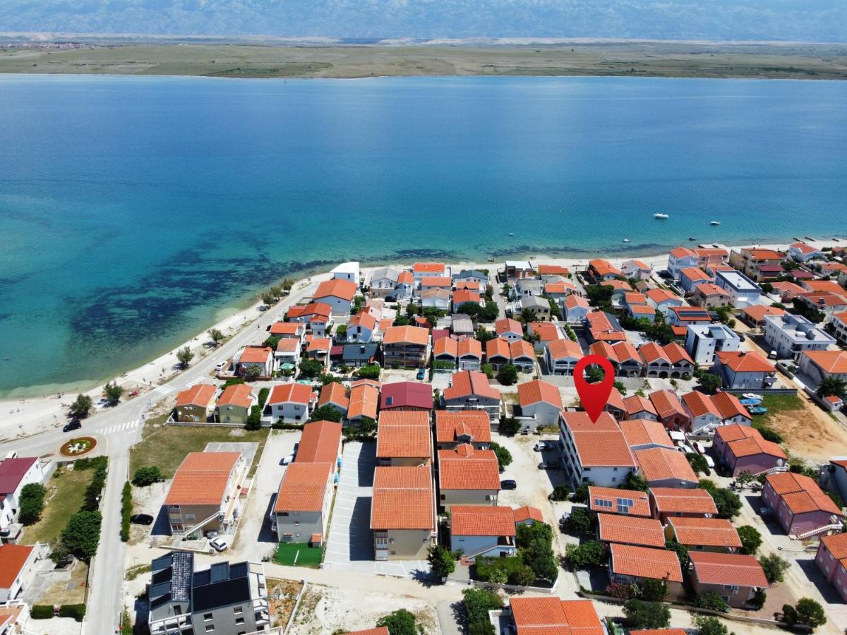 Apartementen Gavro - 20 m from the sea: A1(4), A2 (2+2) Vir - Riviera Zadar 