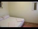 Apartementen Marin A1(2+2), A2(2+2) Biograd - Riviera Biograd  - Appartement - A1(2+2): slaapkamer