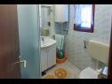 Apartementen Mare - close to the sea: A2(2+2), A3(2+2) Biograd - Riviera Biograd  - Appartement - A2(2+2): badkamer met toilet