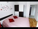 Apartementen Renato - 150 m from beach: A1(2+2), A2(2+2) Sveti Filip i Jakov - Riviera Biograd  - Appartement - A1(2+2): slaapkamer