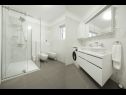 Vakantiehuizen Villa Milka - heated pool: H(12) Sveti Filip i Jakov - Riviera Biograd  - Kroatië  - H(12): badkamer met toilet