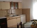 Apartementen Ivo - relaxing & comfortable: A1(4+1) Vrgada (Eiland Vrgada) - Riviera Biograd  - Appartement - A1(4+1): keuken