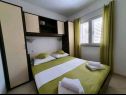 Apartementen Ivano - 20 m from Sea: A1(6), A2(2+1), A3(2+1), A4(2), A5(2) Baai Osibova (Milna) - Eiland Brac  - Kroatië  - Appartement - A3(2+1): slaapkamer