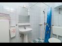 Apartementen Katija - sea view: A1(2+1), A2(4+1) Postira - Eiland Brac  - Appartement - A2(4+1): badkamer met toilet