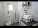 Apartementen Mika - 150m from the sea A1(6), A2(4) Postira - Eiland Brac  - Appartement - A2(4): badkamer met toilet