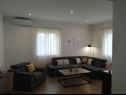 Apartementen Mika - 150m from the sea A1(6), A2(4) Postira - Eiland Brac  - Appartement - A1(6): woonkamer