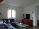 Apartementen Mika - 150m from the sea A1(6), A2(4) Postira - Eiland Brac  - Appartement - A1(6): woonkamer