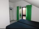 Apartementen Coloured - apartments on island: A1 - plavi (4):, A2 -zeleni (4):, SA3 - studio (2+1):, A4 - bijeli (4+2): Povlja - Eiland Brac  - Appartement - A4 - bijeli (4+2):: slaapkamer