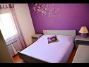 Apartementen Tom - comfortable: A2(5+1) Pucisca - Eiland Brac  - Appartement - A2(5+1): slaapkamer