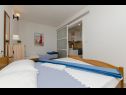 Apartementen Vlado - cosy & afordable: SA1(2), A2(3), A3(5) Supetar - Eiland Brac  - Appartement - A2(3): slaapkamer