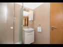 Apartementen Stone garden - cosy and comfy : A1(4), A2(2) Supetar - Eiland Brac  - Appartement - A2(2): badkamer met toilet