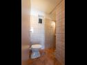 Vakantiehuizen Branko - large terrace : H(2) Baai Vela Lozna (Postira) - Eiland Brac  - Kroatië  - H(2): badkamer met toilet