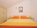 Apartementen Aurelija - 20 m from beach: A1(4+2), A2(4), A3(2+2) Arbanija - Eiland Ciovo  - Appartement - A3(2+2): slaapkamer