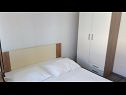 Apartementen Marijica - 100m from the beach A1(4), A2(6) Okrug Gornji - Eiland Ciovo  - Appartement - A2(6): slaapkamer
