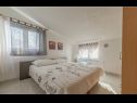 Apartementen Branko - 60m from the beach: SA1 (3+1), A2 (4), A3 (4) Okrug Gornji - Eiland Ciovo  - Appartement - A3 (4): slaapkamer