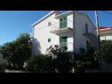 Apartementen Marijica - 100m from the beach A1(4), A2(6) Okrug Gornji - Eiland Ciovo  - huis