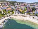 Apartementen Doria - 20m from beach: A1 Grego(4), A3 Doric(4), A4 Teuta(2+2) Okrug Gornji - Eiland Ciovo  - huis