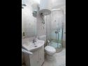 Apartementen Kari A5(4) , SA1(2), SA2(2), SA3(2), SA4(2)  Crikvenica - Riviera Crikvenica  - Studio-appartment - SA4(2) : badkamer met toilet