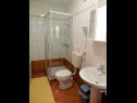Apartementen Darka 1 - SA3(2), 2 - SA4(2), 3 - SA7(2), 4 - SA12(2), 9 - A9(2+2) Crikvenica - Riviera Crikvenica  - Studio-appartment - 1 - SA3(2): badkamer met toilet