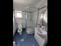 Apartementen MarijanP A1 - 2.kat(2+2), A2 - 3.kat(2+2) Crikvenica - Riviera Crikvenica  - Appartement - A1 - 2.kat(2+2): badkamer met toilet