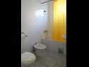 Apartementen Zrinko A1(5)-Mali, A2(5)-Veliki Novi Vinodolski - Riviera Crikvenica  - Appartement - A2(5)-Veliki: badkamer met toilet