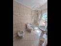 Apartementen Tomislav A1 crni(4+1), A2 crveni(4+1), A3(5+1), A4(2+2) Selce - Riviera Crikvenica  - Appartement - A3(5+1): badkamer met toilet