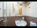 Apartementen Pavo - comfortable with parking space: A1(2+3), SA2(2+1), A3(2+2), SA4(2+1), A6(2+3) Cavtat - Riviera Dubrovnik  - Studio-appartment - SA2(2+1): badkamer met toilet