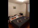 Apartementen Silvana - 100 m from beach A1(4) Bozava - Eiland Dugi otok  - Appartement - A1(4): slaapkamer