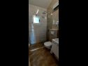 Apartementen Sunny Hvar 2 - with pool: A3(2+2), A4(2+2) Baai Basina (Jelsa) - Eiland Hvar  - Appartement - A3(2+2): badkamer met toilet
