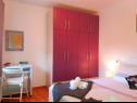 Apartementen Neno - 50 m from center: A1 Ana(2+1) Jelsa - Eiland Hvar  - Appartement - A1 Ana(2+1): slaapkamer