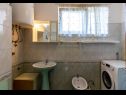 Apartementen Nadica - close to center A1(4) Fazana - Istrië  - Appartement - A1(4): badkamer met toilet