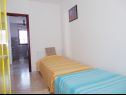 Apartementen Med - with terrace : A1(4+1), A2(4) Medulin - Istrië  - Appartement - A2(4): slaapkamer