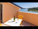 Apartementen Dream - 20 m from sea: Gold(3) Medulin - Istrië  - Appartement - Gold(3): terras