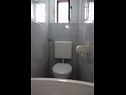 Apartementen Nev - 20m from the sea A1 Veliki(4+2), A2 Mali(2+1) Blato - Eiland Korcula  - Appartement - A2 Mali(2+1): badkamer met toilet