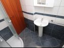 Apartementen Rud - 15 m from sea: A1(2+1), A2(2+1), A3(2+1) Lumbarda - Eiland Korcula  - Appartement - A2(2+1): badkamer met toilet