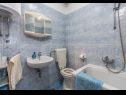 Apartementen Zdrave - 500 m from sea: A1 prizemlje(4+2), A2 kat(4+2) Pinezici - Eiland Krk  - Appartement - A2 kat(4+2): badkamer met toilet