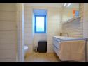 Apartementen Insula Insule - rustic & peaceful: SA1(2+1), SA2(2+1) Skrbcici - Eiland Krk  - Studio-appartment - SA1(2+1): badkamer met toilet