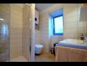 Apartementen Insula Insule - rustic & peaceful: SA1(2+1), SA2(2+1) Skrbcici - Eiland Krk  - Studio-appartment - SA1(2+1): badkamer met toilet