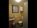 Apartementen Pava SA1 (2), SA2 (2) Vrbnik - Eiland Krk  - Studio-appartment - SA1 (2): badkamer met toilet