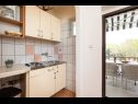 Apartementen SaMa A1(2+1) Vrbnik - Eiland Krk  - Appartement - A1(2+1): keuken