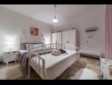 Vakantiehuizen Ingrid - retro deluxe: H(5+2) Rijeka - Kvarner  - Kroatië  - H(5+2): slaapkamer