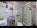 Vakantiehuizen Ingrid - retro deluxe: H(5+2) Rijeka - Kvarner  - Kroatië  - H(5+2): badkamer met toilet