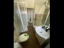 Apartementen Bella - with parking: A1(2+2) Rijeka - Kvarner  - Appartement - A1(2+2): badkamer met toilet