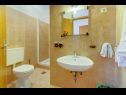 Apartementen Eli - 100 m from sea: A1(4), A2(2) Mali Losinj - Eiland Losinj  - Appartement - A1(4): badkamer met toilet