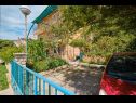 Apartementen Giuseppe - green terrace: A1(4) Mali Losinj - Eiland Losinj  - parkeerplaats (huis en omgeving)