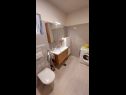 Apartementen Nadi - 100 m from sea: A1(4+2) Unije (Eiland Unije) - Eiland Losinj  - Appartement - A1(4+2): badkamer met toilet
